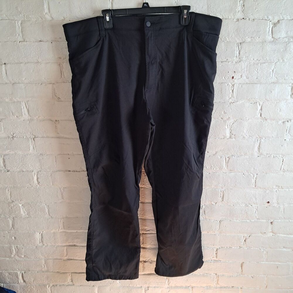 Wrangler ATG Men's Cargo Pant Utility Black 42x30 Hiking Pants Gorp Comfort